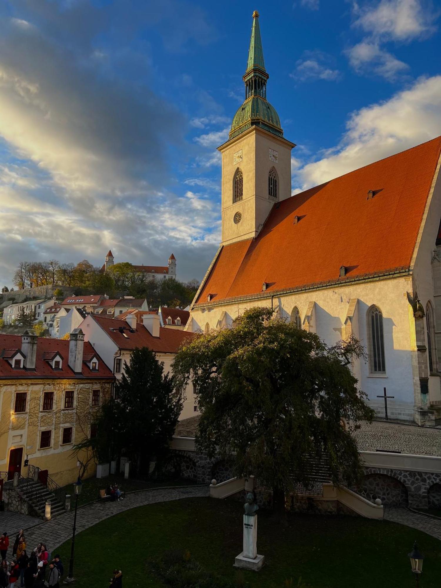 Csaky Palace Bratislava 1 Lägenhet Exteriör bild